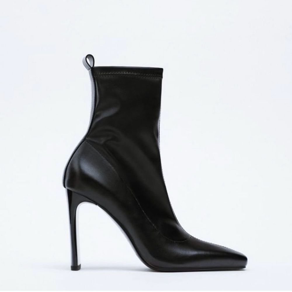 ZARA heeled square-toe ankle boots